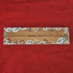 This is a new Butter London Natural Goddess 6-shade eyeshadow palette